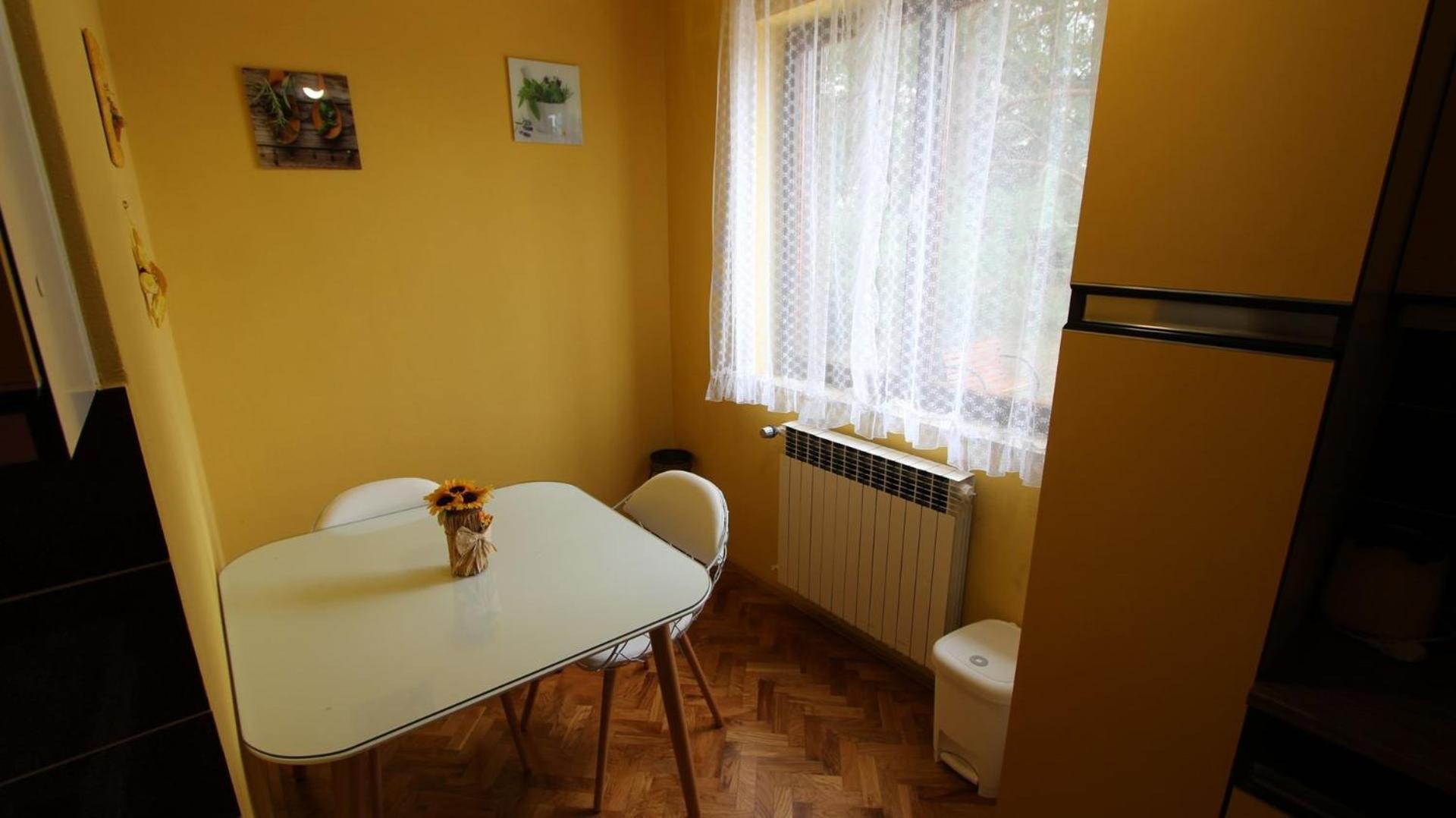 Apartment Studio Ljutic Malinska Exteriör bild